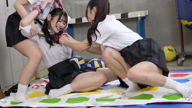 【天音かんな・小島みこ・白石なぎさ】【隅々までエロい】コスプレ姿体型が全編で輝く-4